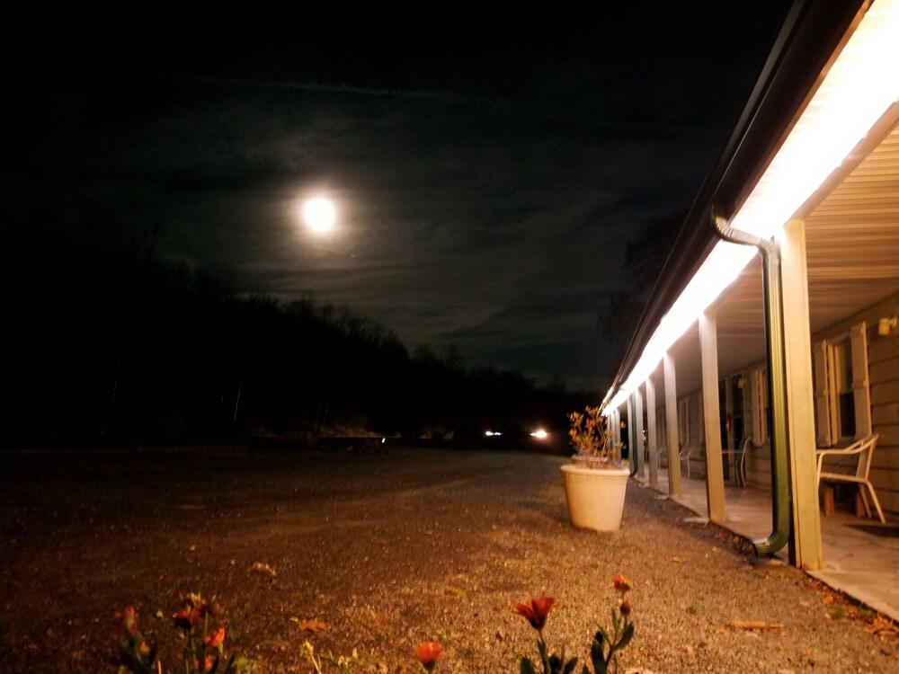 Black Bear Lodge photo 34