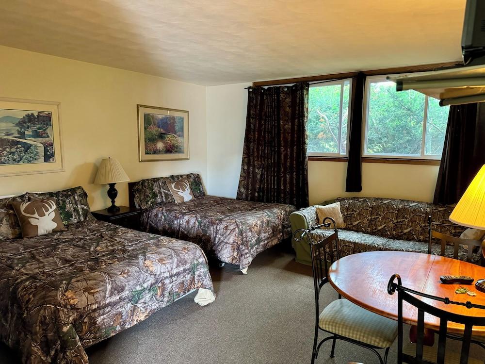 Napps Motel photo 19