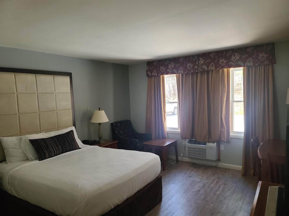 Tilton Lodge Inn and Suites photo 7