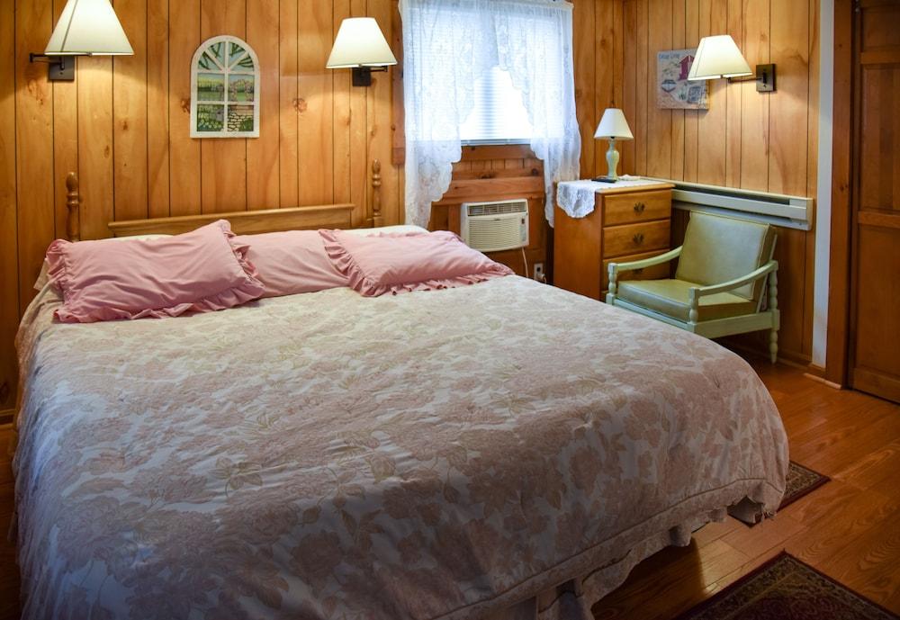 Shorelands Guest Resort and Cottages photo 58