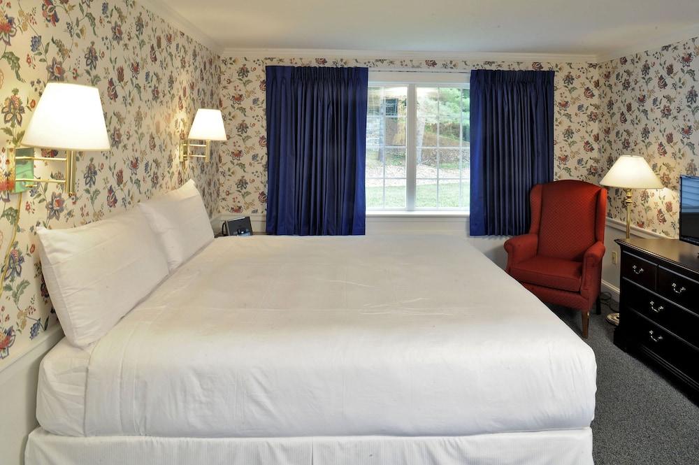 Old Sturbridge Inn and Reeder Family Lodges photo 28