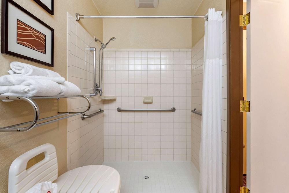 Comfort Inn & Suites Klamath Falls photo 35