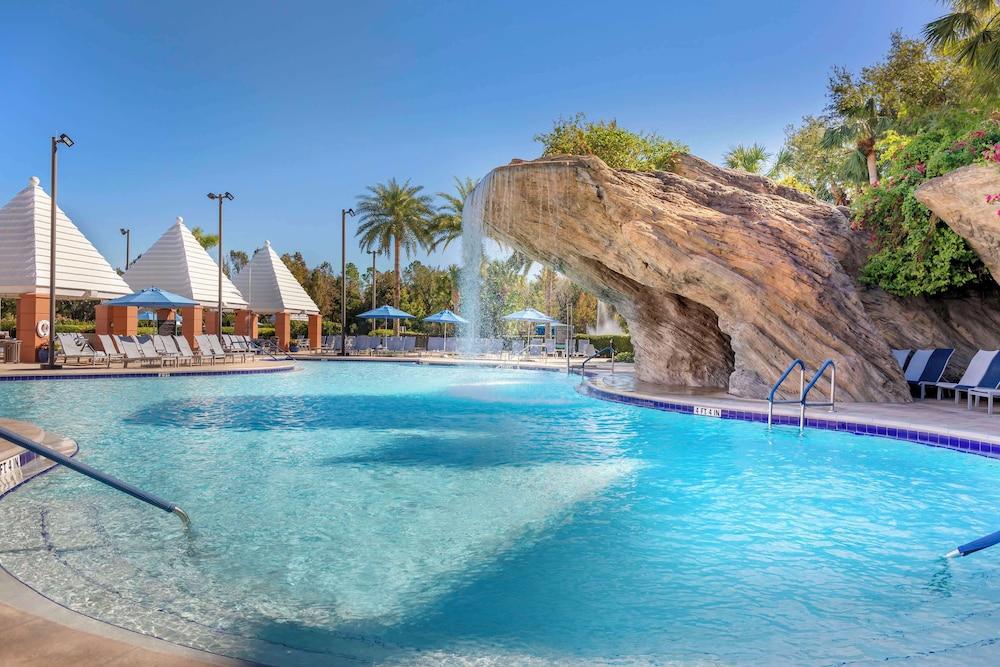 Hilton Grand Vacations Club SeaWorld® Orlando photo 1