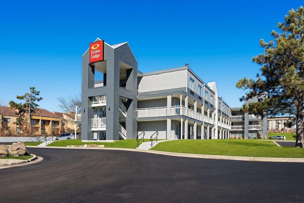 Econo Lodge Rockford Casino Area photo 58