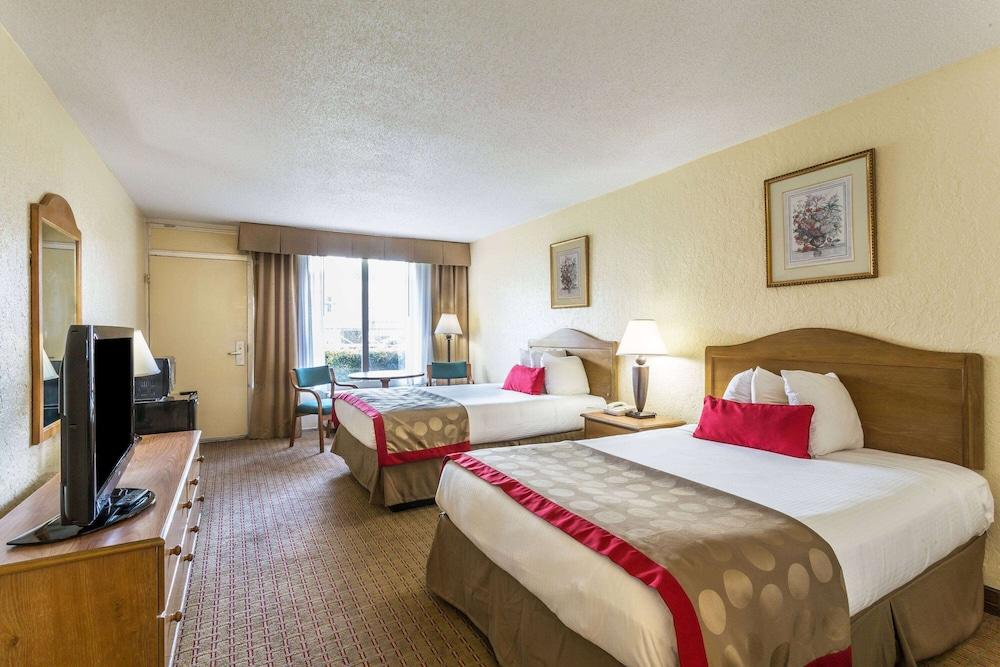 Ramada by Wyndham Houma photo 4