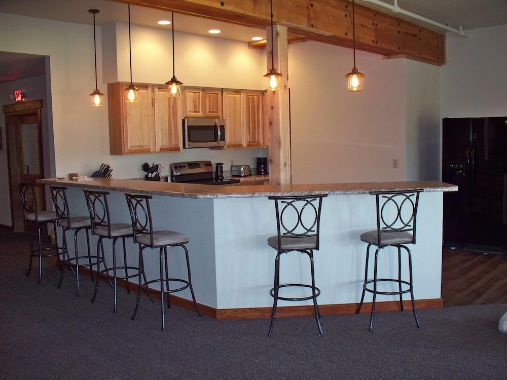 Canyon Lake Resort photo 2
