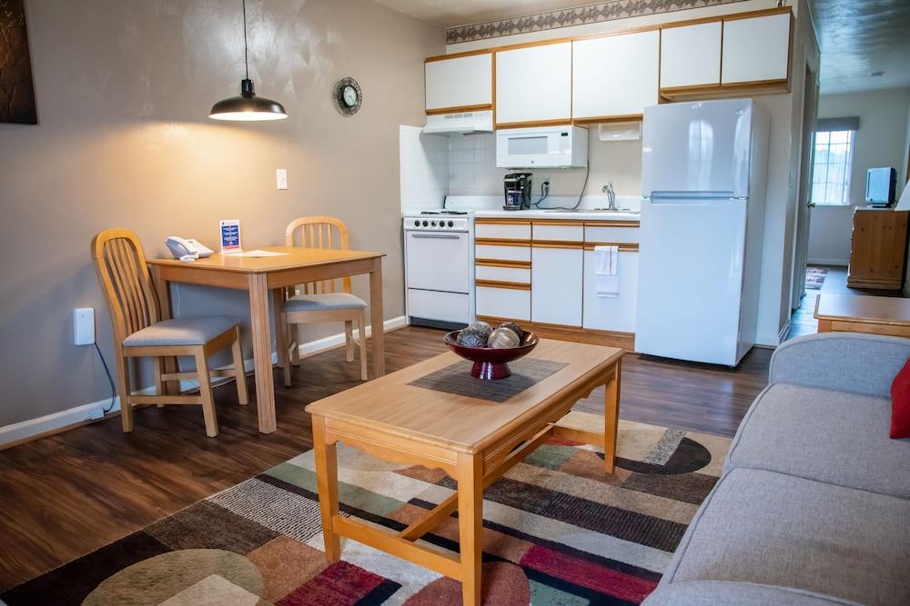 Affordable Suites of America Harrisonburg photo 26