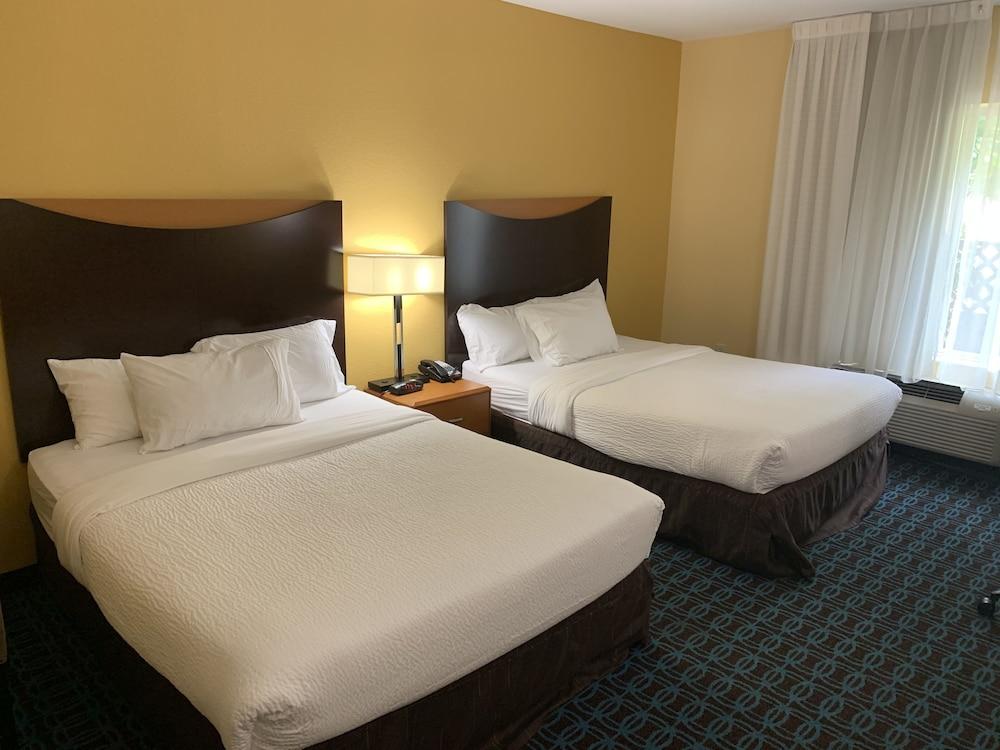 Fairfield Inn and Suites by Marriott Columbia photo 9