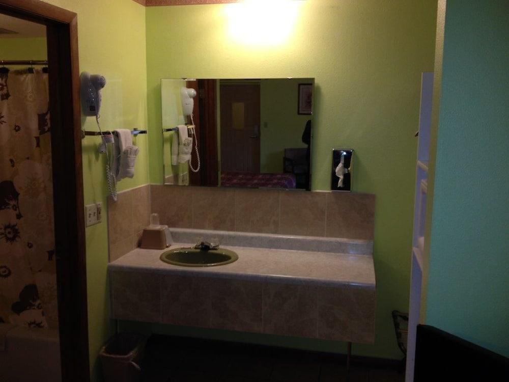 King's Inn photo 14