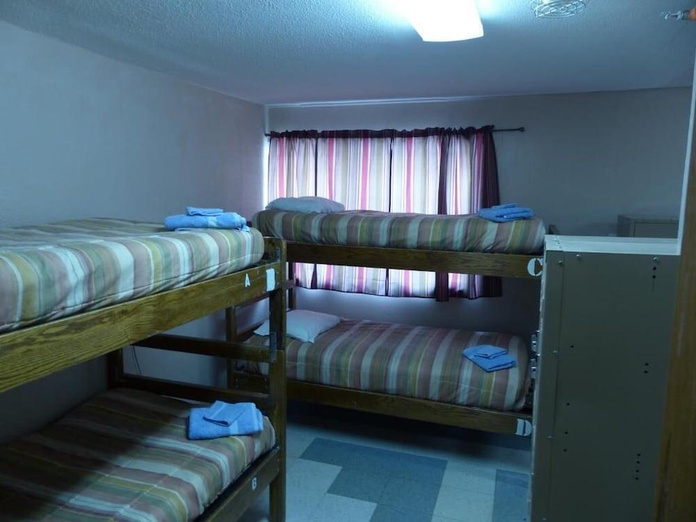 Bent Prop Inn & Hostel Downtown photo 27