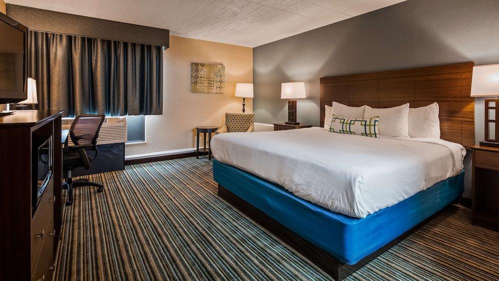 Best Western Woodhaven Inn photo 33