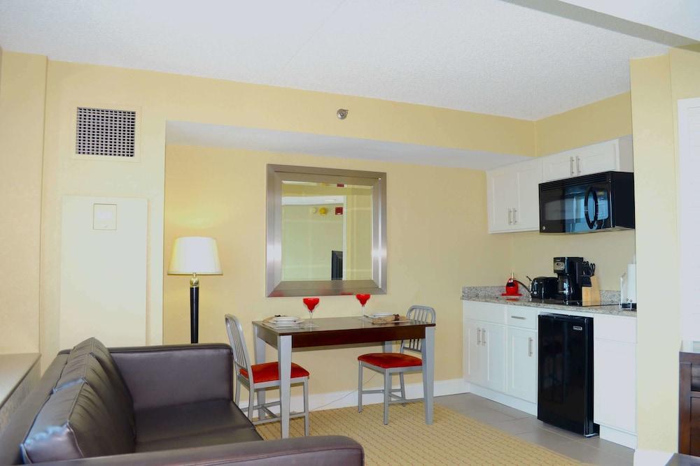 Boardwalk Resorts Atlantic Palace photo 12