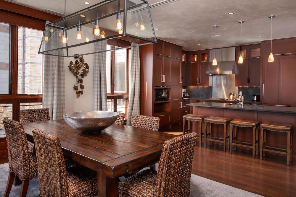 Solaris Residences photo 48