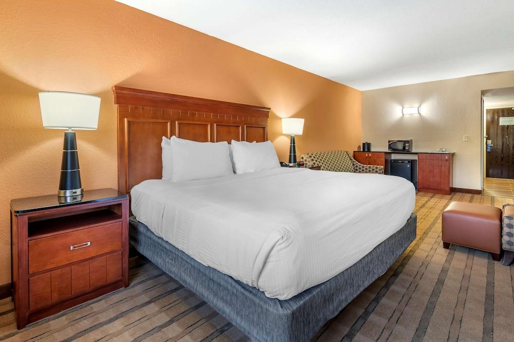 BW Plus Flagler Beach Area Inn & Suites photo 8