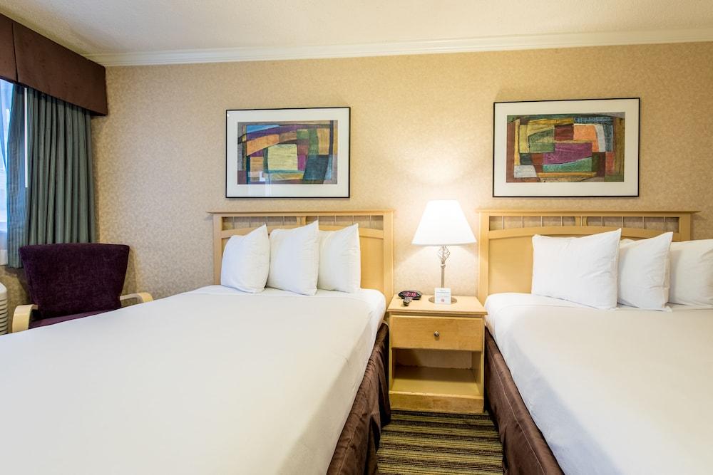Civic Center Motor Inn photo 14