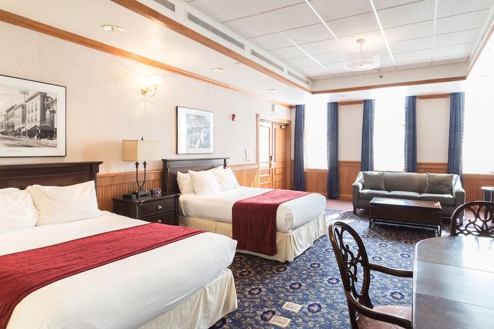 Hotel Winneshiek photo 12