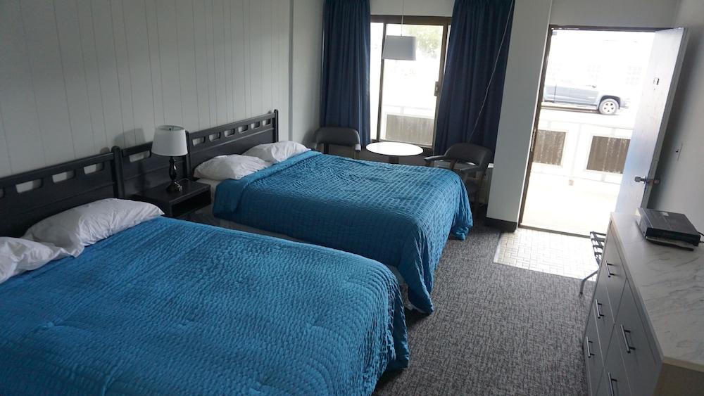 Windjammer Motor Inn photo 4