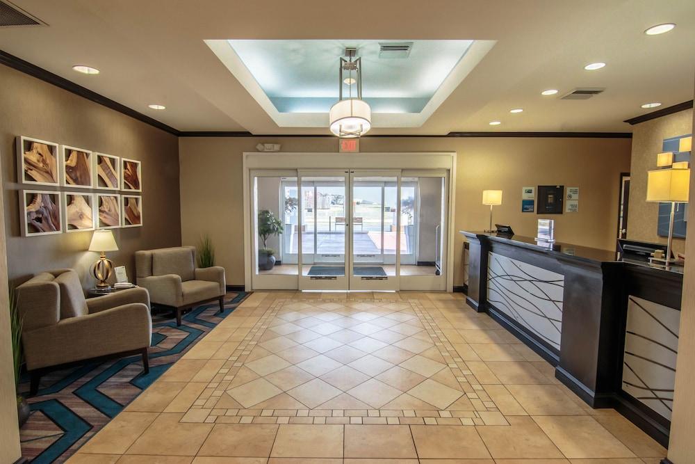 Holiday Inn Express & Suites Farmington by IHG photo 56