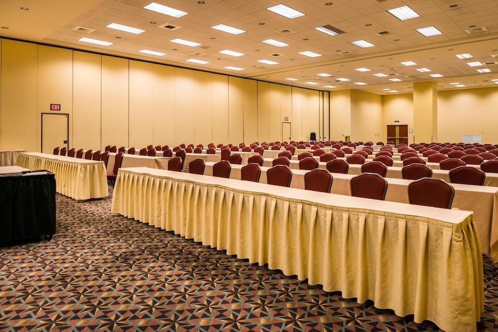 Crowne Plaza Springfield by IHG photo 64