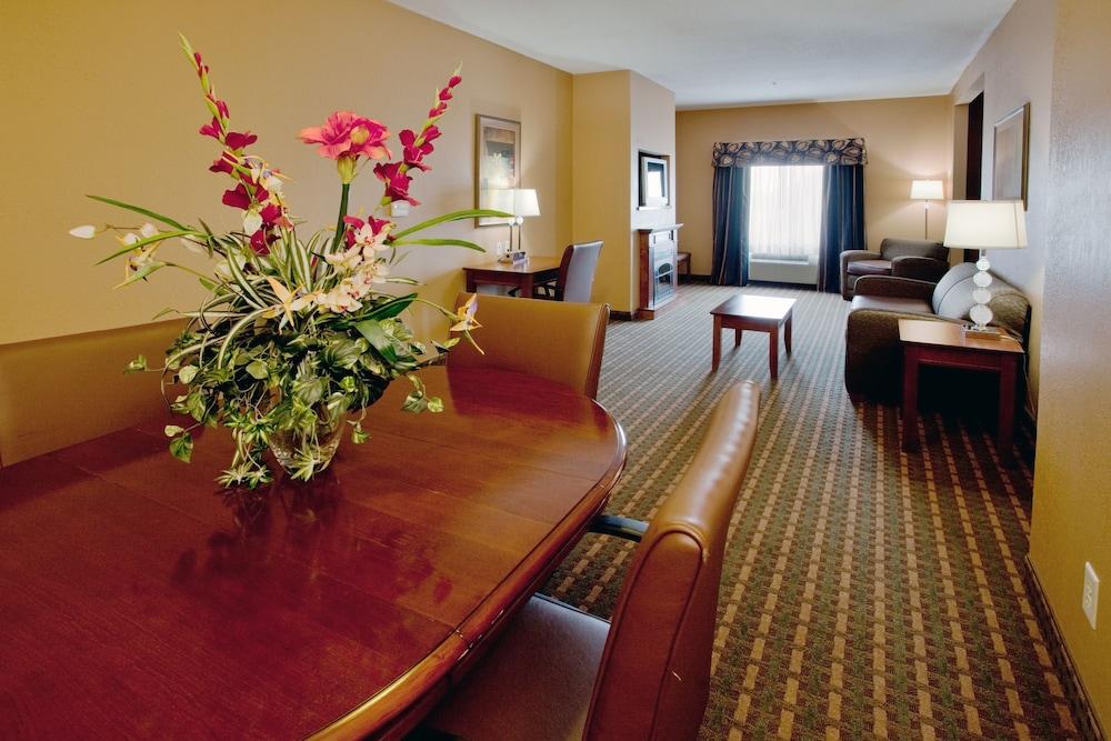 Holiday Inn Express Hotel & Suites Suffolk by IHG photo 12