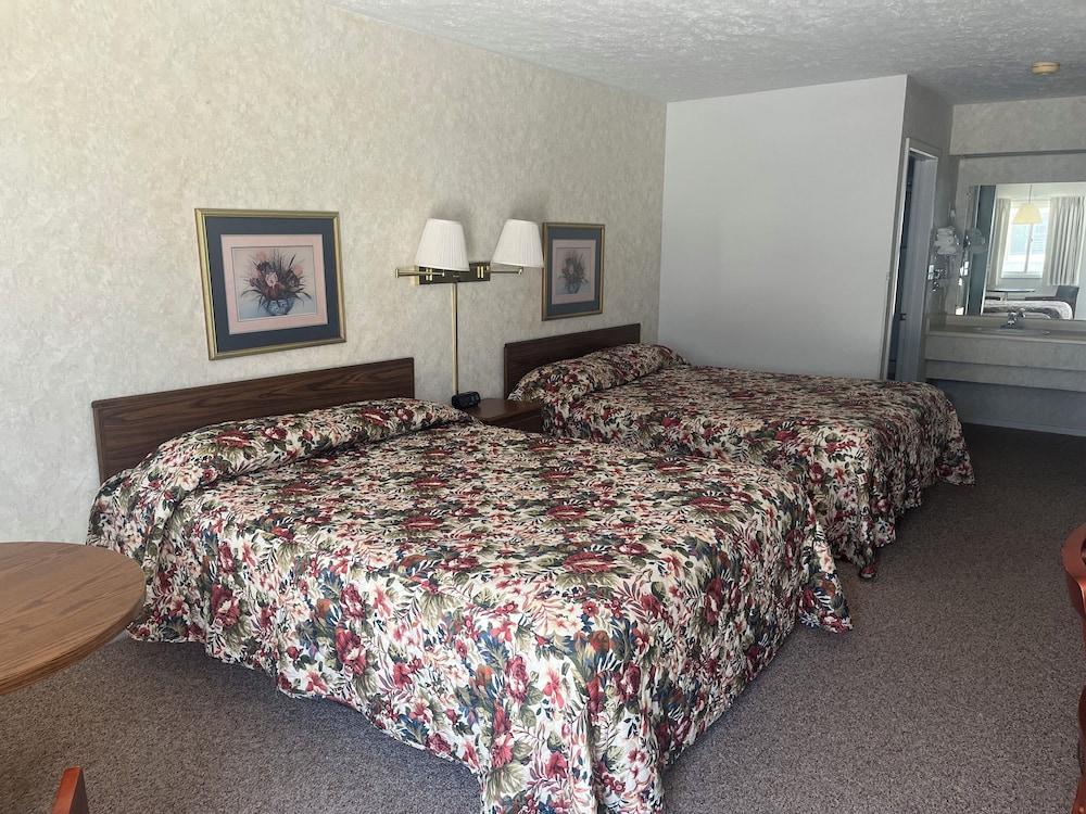 Aurora Inn photo 7