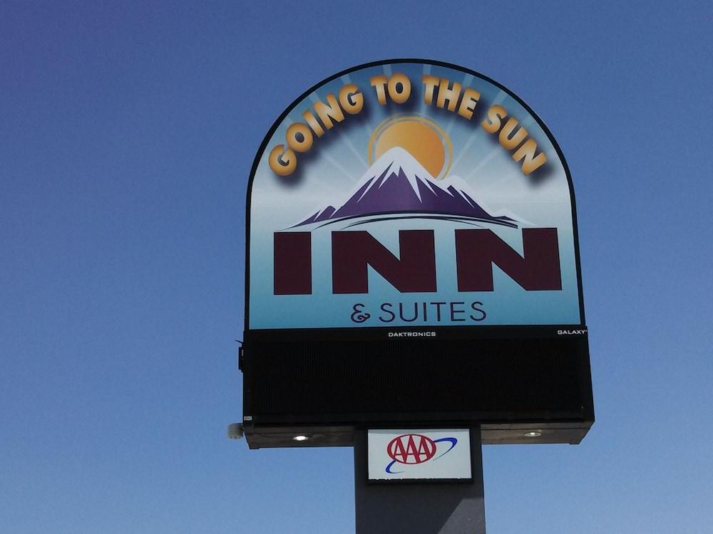 Going-To-The-Sun Inn & Suites photo 42