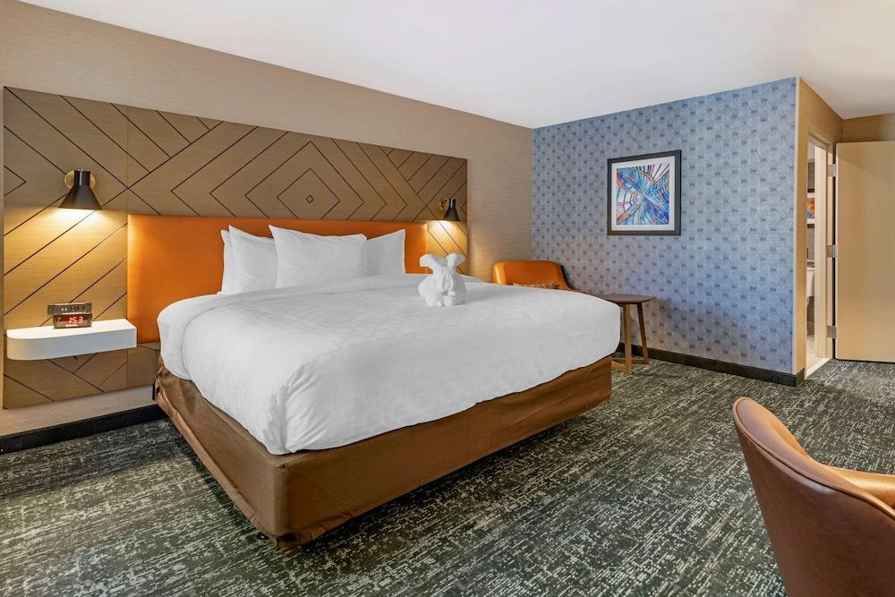 Clarion Inn Nashua photo 30