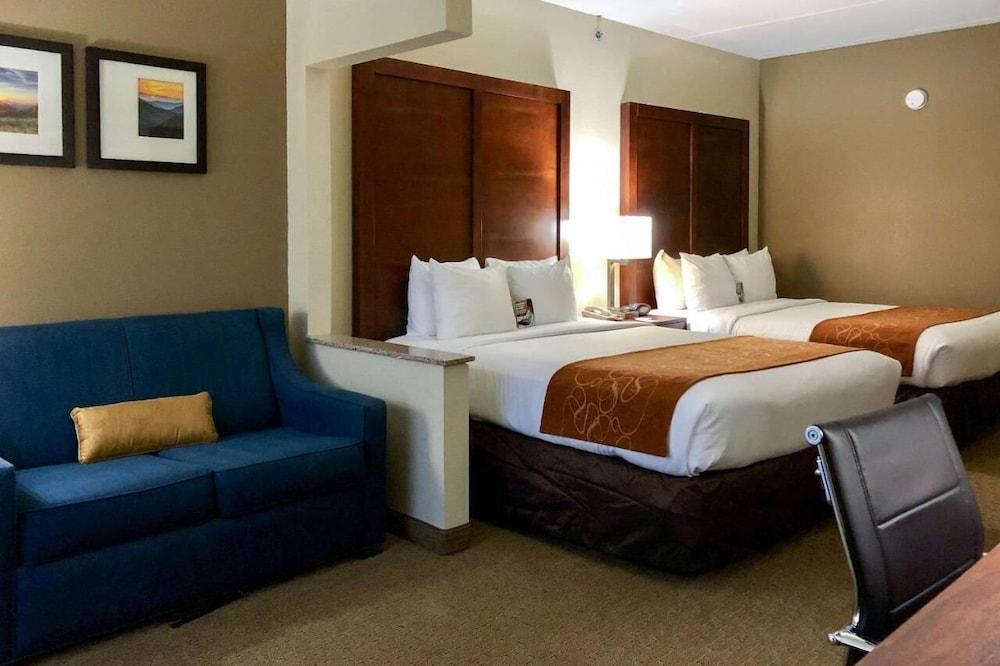 Vista Suites of Pigeon Forge photo 2