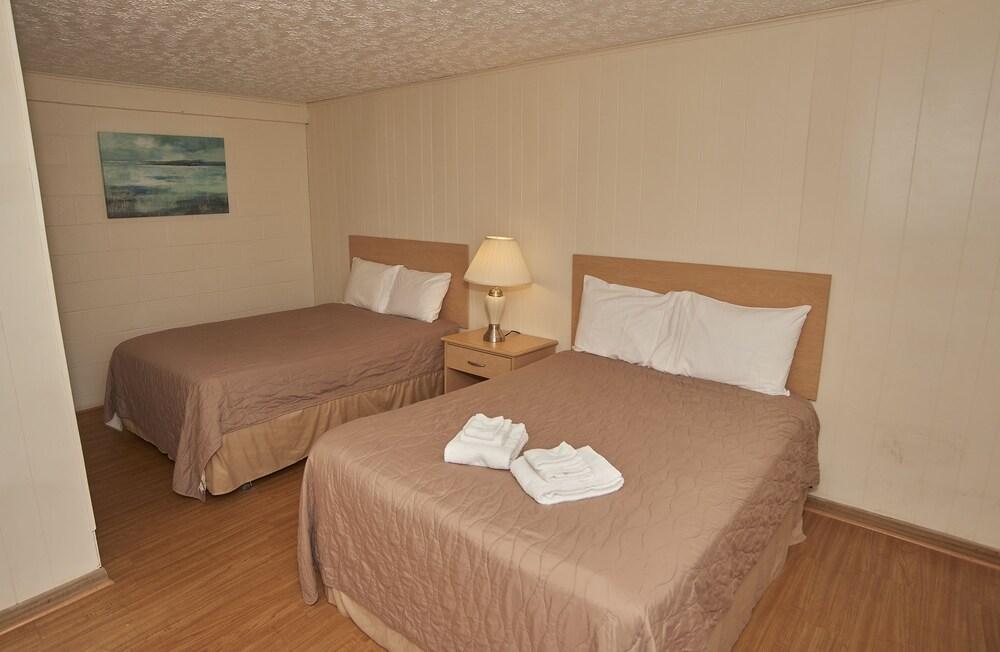 Marguerite Motel photo 37