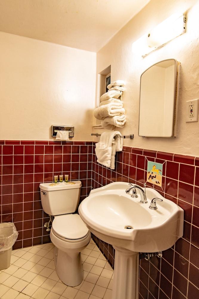 Sands Motel photo 4