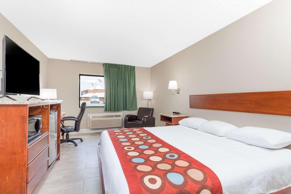 Super 8 by Wyndham Owensboro photo 4