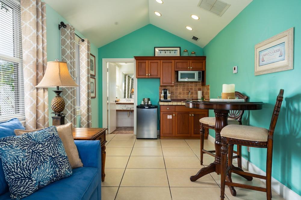 Southernmost House photo 29