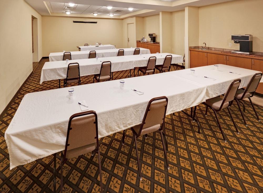 Candlewood Suites Omaha Airport by IHG photo 16