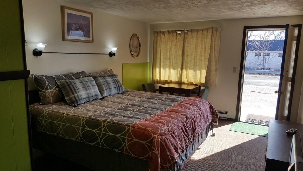 In Town Inn photo 37