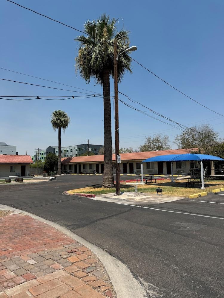 Del Rio Hotel O near Mesa Downtown photo 4