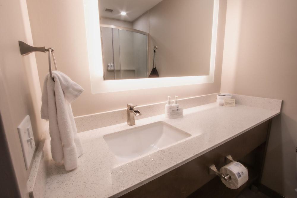 Maumee Bay Lodge and Conference Center photo 19