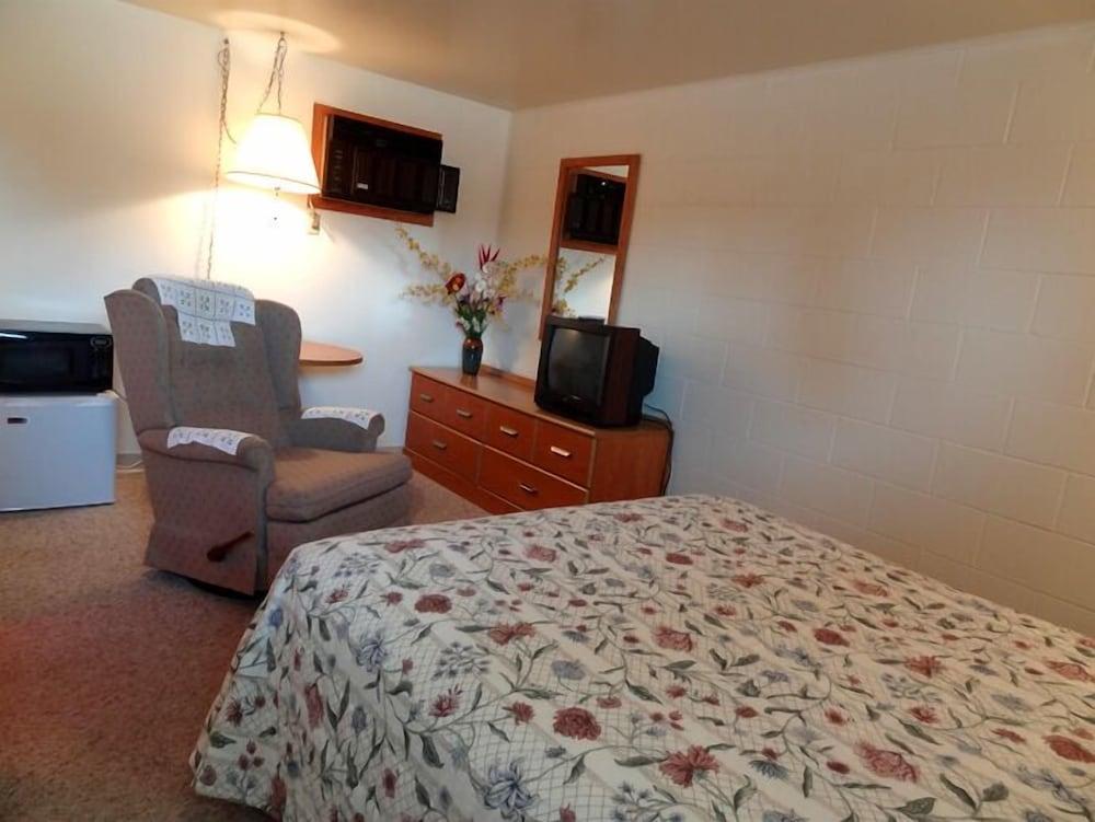 Cresco Motel photo 23