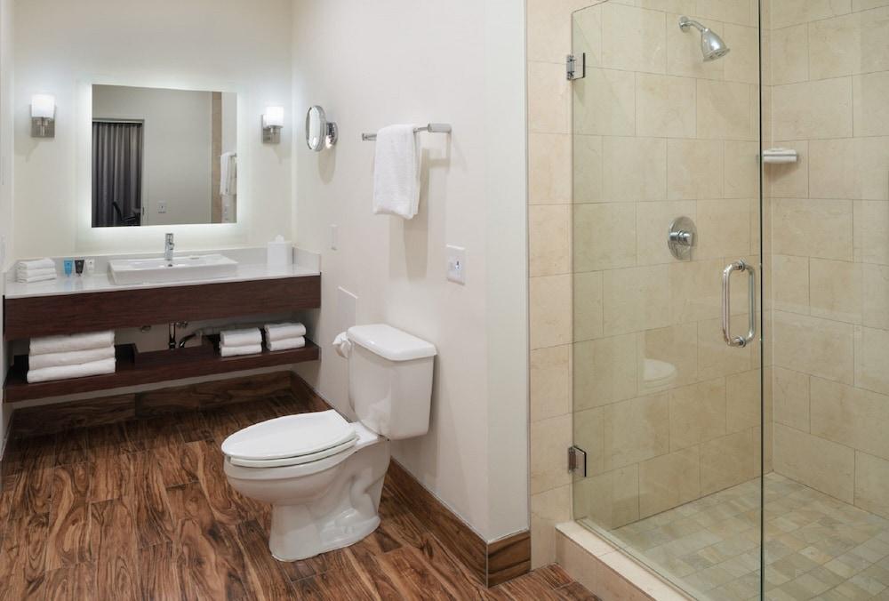 Crowne Plaza Springfield by IHG photo 33