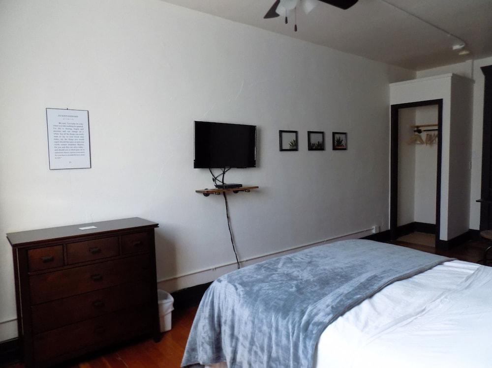 The Landmark Inn photo 35