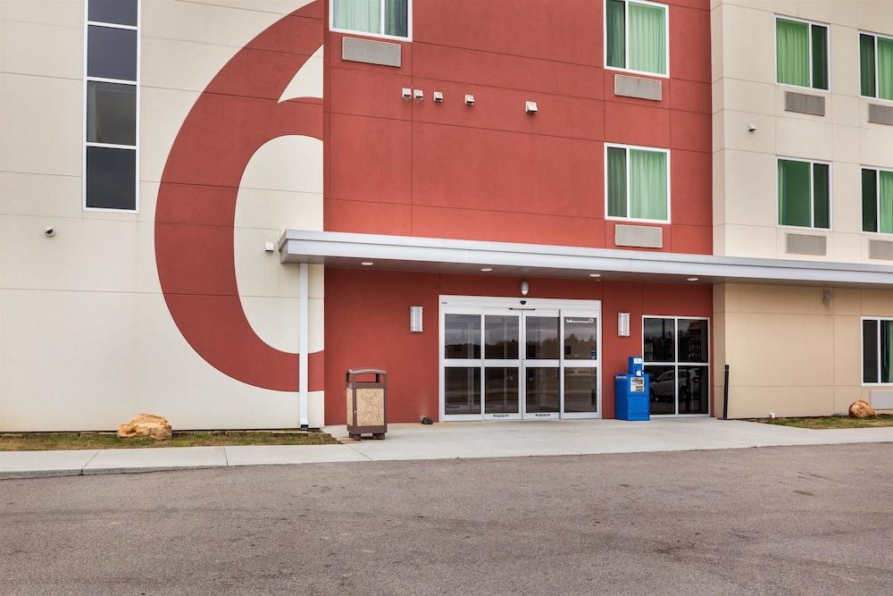 Motel 6 Poplar Bluff, MO photo 79