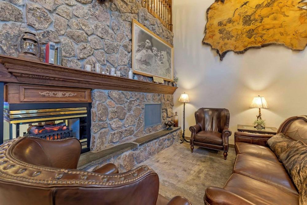 Comfort Inn & Suites Mt. Rushmore photo 3
