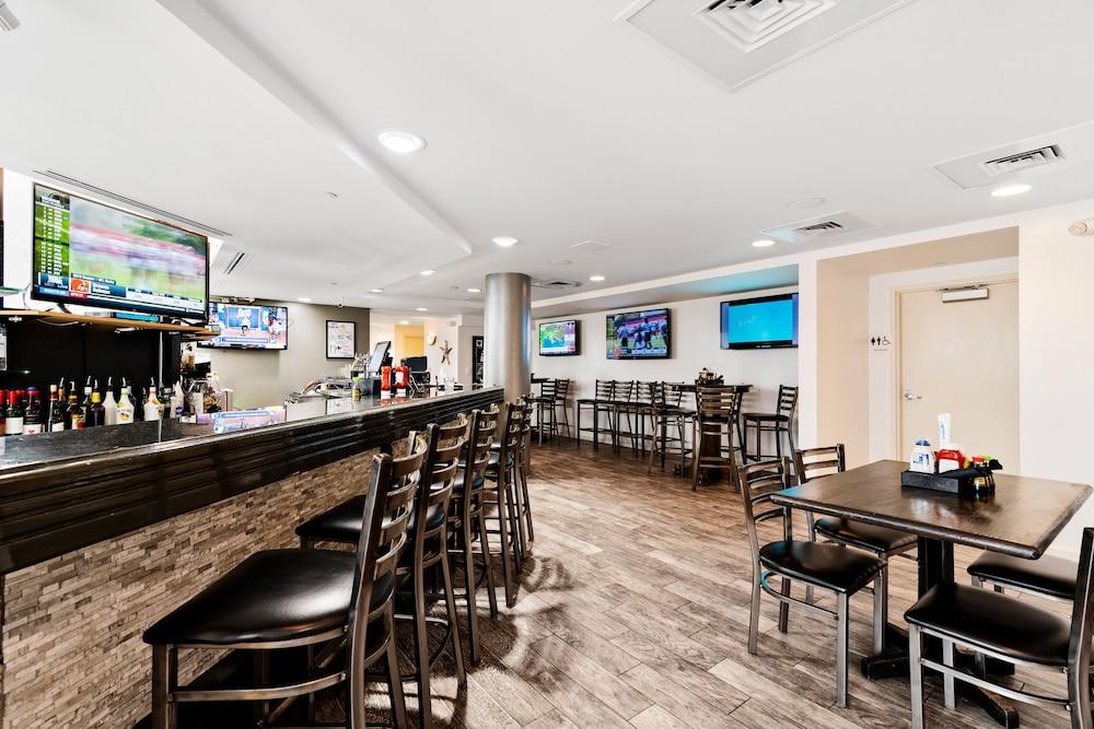 Surfside Resort photo 36