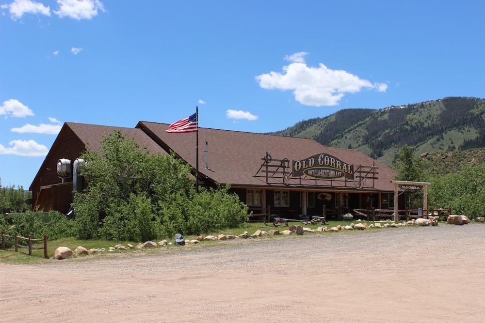 Old Corral Hotel & Steakhouse photo 9