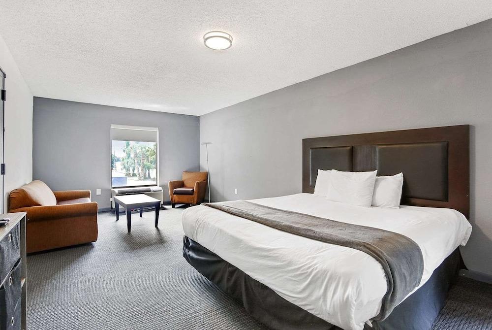Ramada by Wyndham New Orleans photo 24