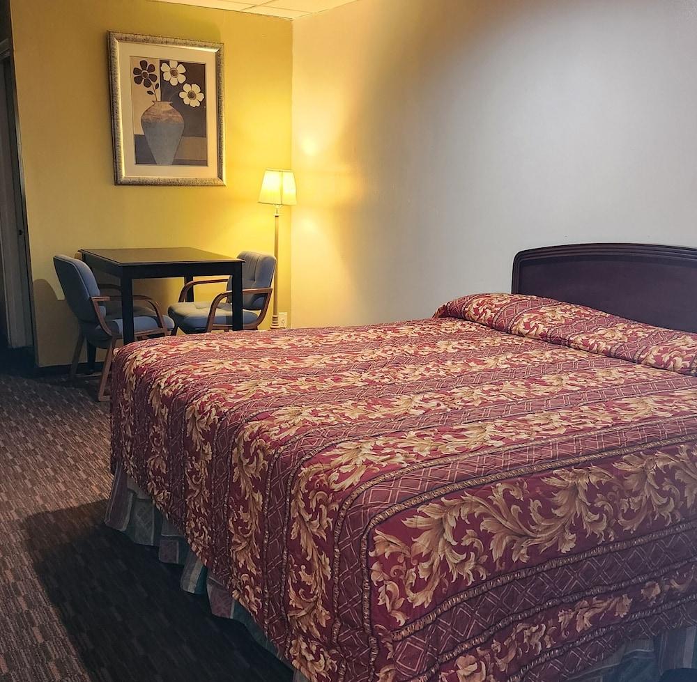 Budget Inn photo 5
