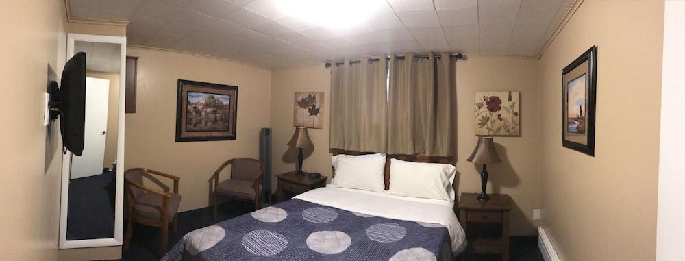 Moonlite Motel Niagara Falls photo 31