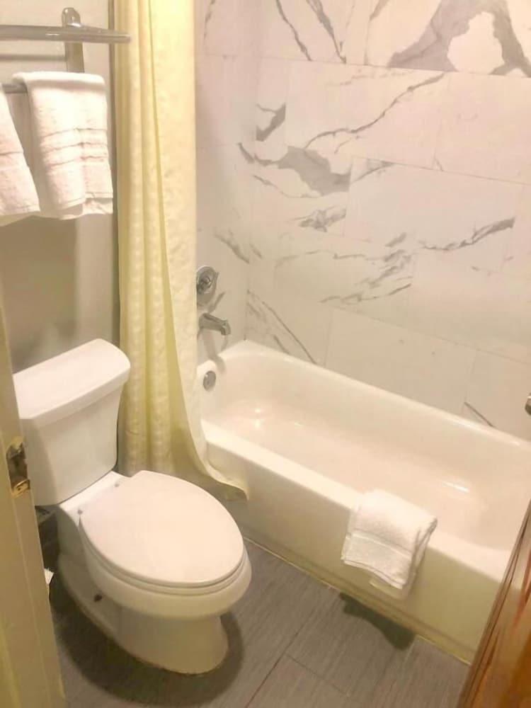 North Villa Inn photo 5