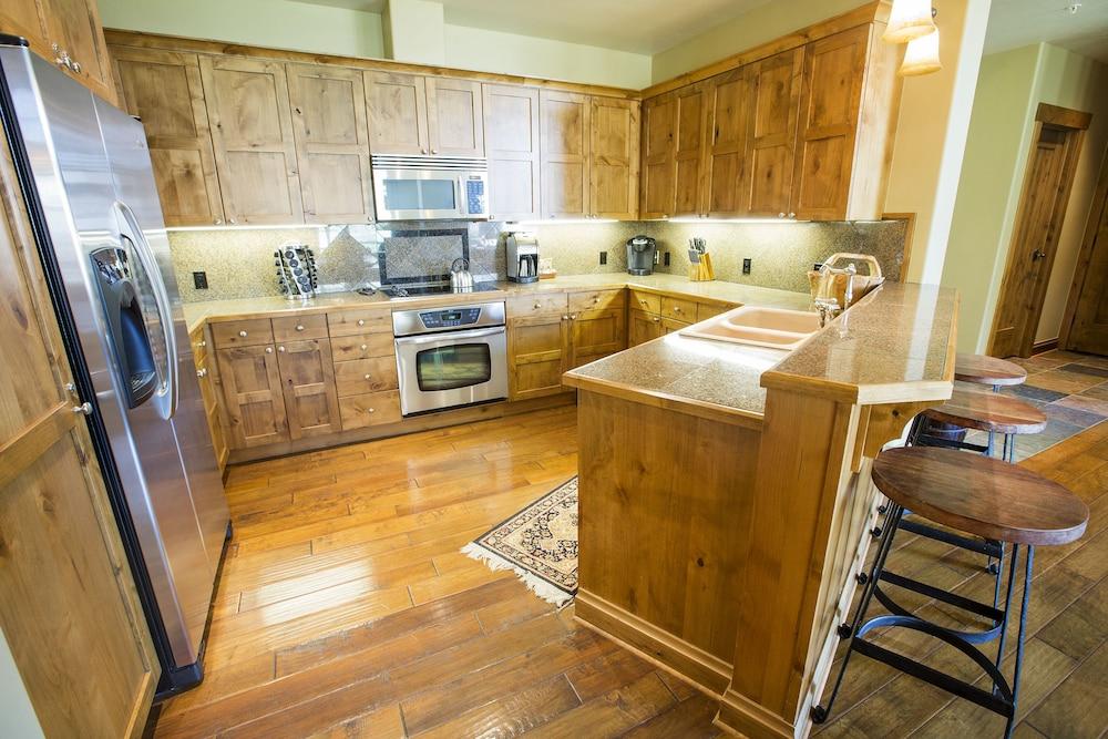 WestWall Lodge photo 51