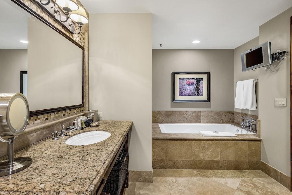 The Aspen Mountain Residences photo 14