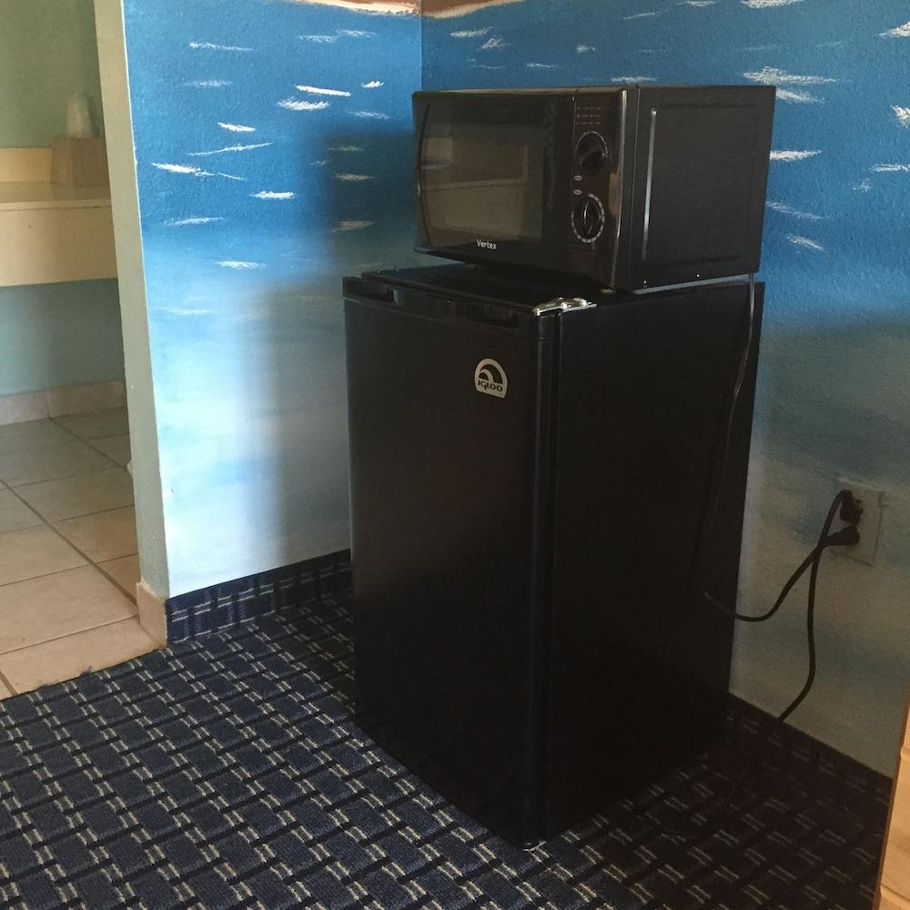 Guest Inn & Suites photo 11
